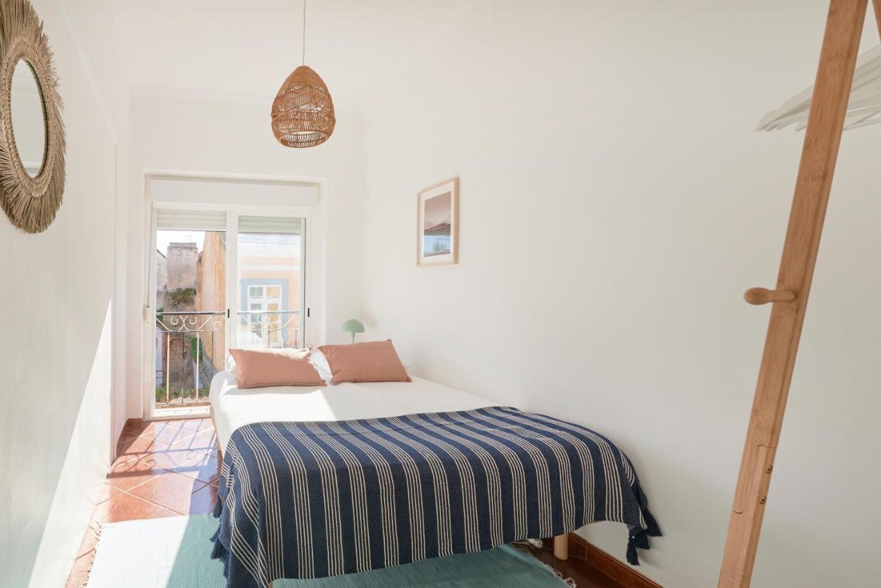 Central & Sunny 2Br Apt Near Beach, By Timecooler سيتوبال المظهر الخارجي الصورة