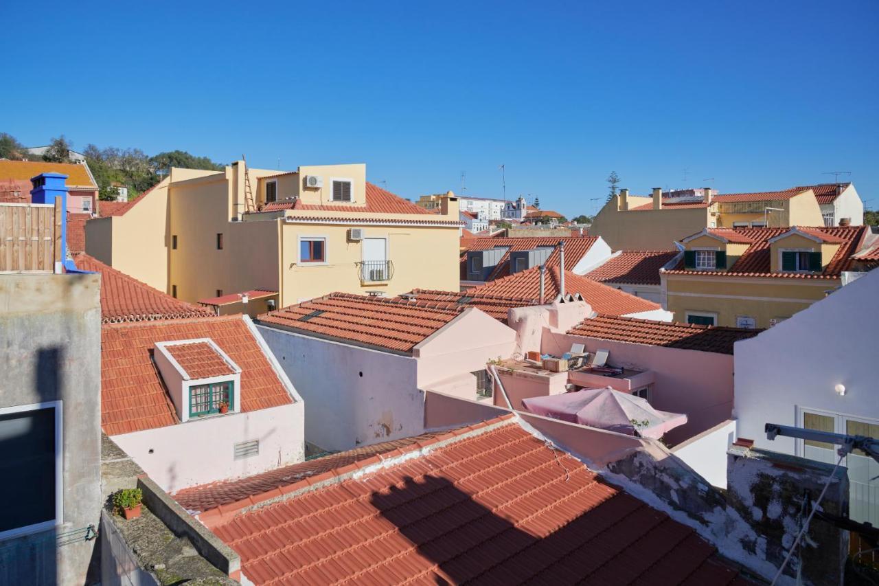 Central & Sunny 2Br Apt Near Beach, By Timecooler سيتوبال المظهر الخارجي الصورة