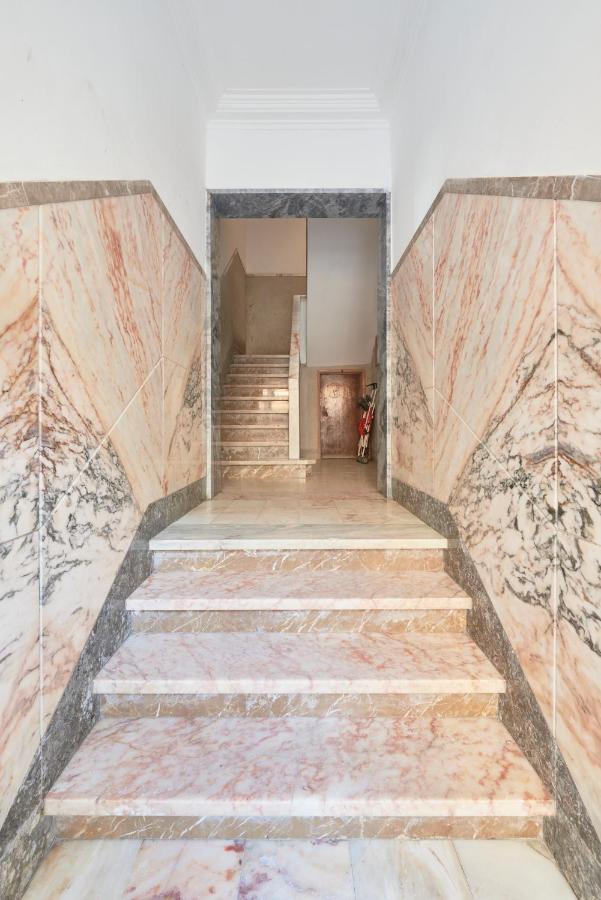 Central & Sunny 2Br Apt Near Beach, By Timecooler سيتوبال المظهر الخارجي الصورة